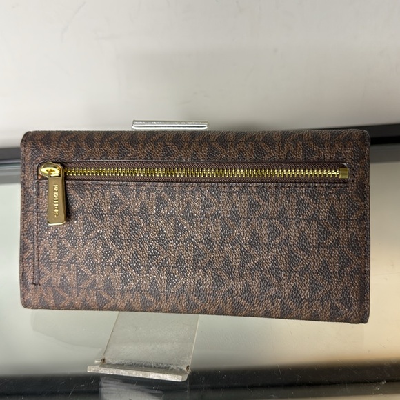 EUC Michael Kors Jet Set Large Signature Snap-Font Tri-fold Wallet - Picture 3 of 6